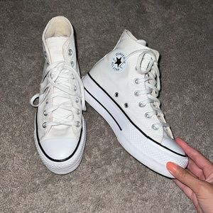 Women’s platform Converse